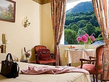 Logis Hotel Les Cimes Argeles-Gazost 2*,